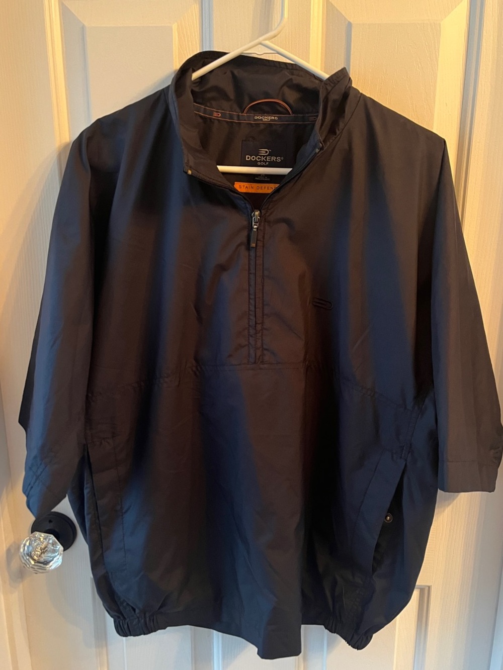 Men’s Dockers Golf Black Half-Zip Windbreaker Pullover